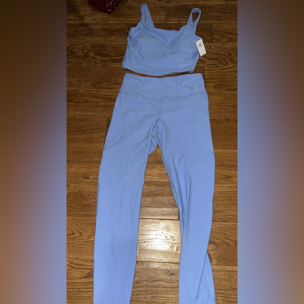 Old Navy baby blue workout set